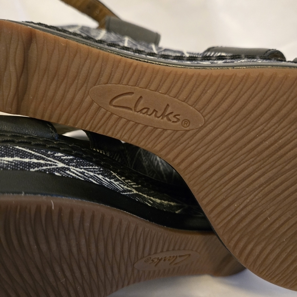Clarks Zia Noble Wedge Heels Sandals Women Size 6 Black Ankle Strap Adjustable - Picture 6 of 11
